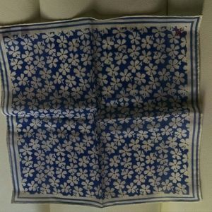 Isaia handkerchief